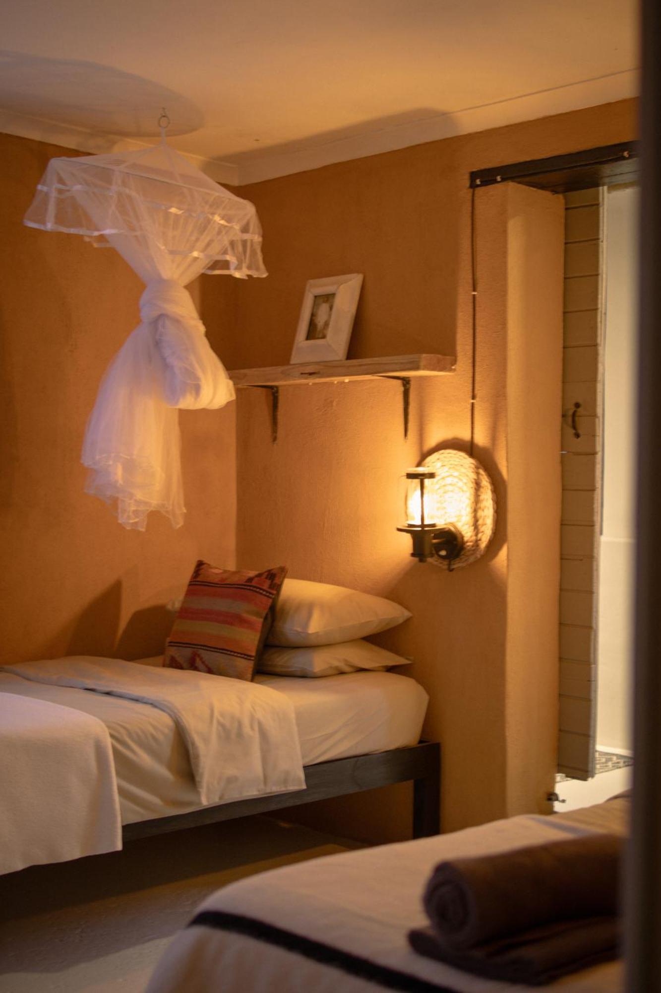 Southern Yurts Botrivier Luaran gambar